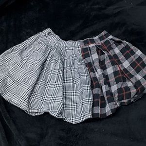 Split plaid pleated skirt